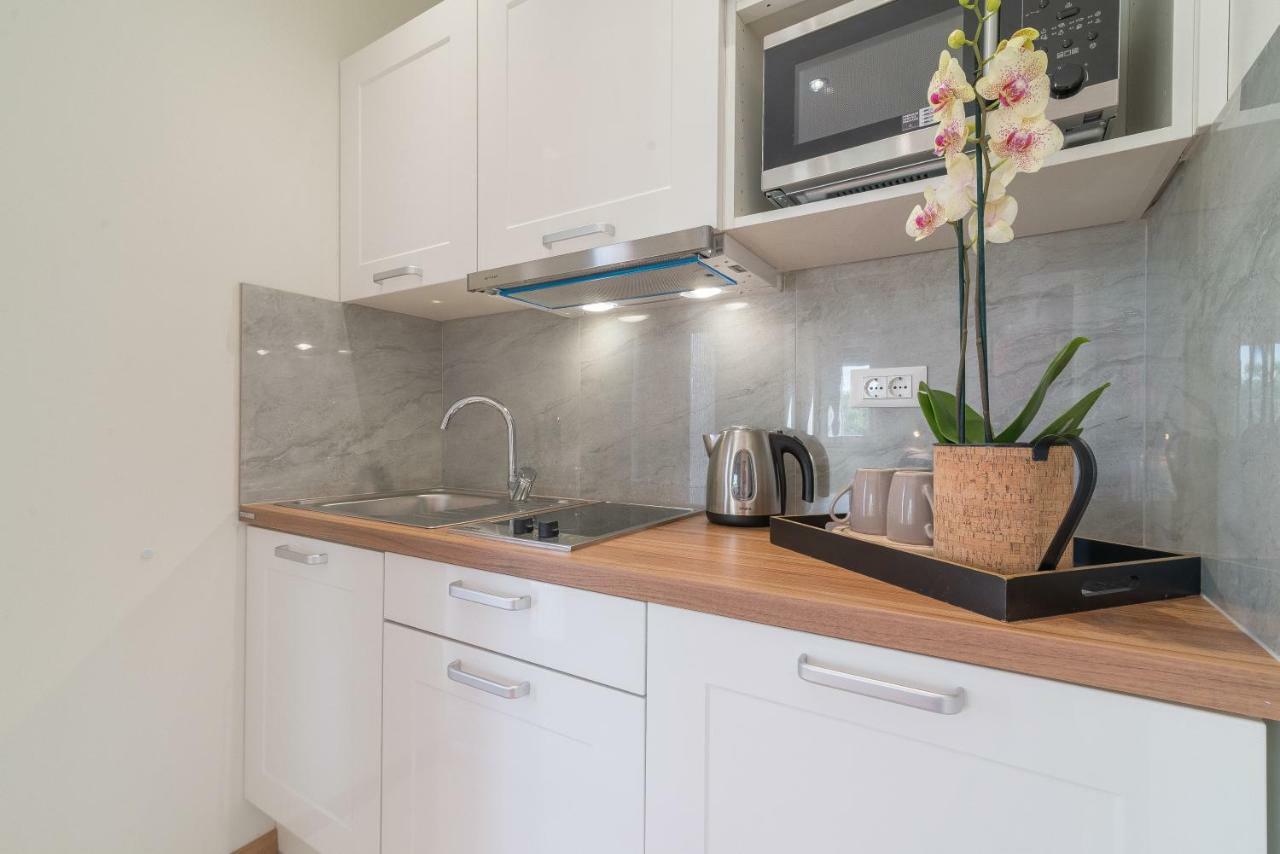 Appartement Studio Apartman Rosa à Zaton  Extérieur photo